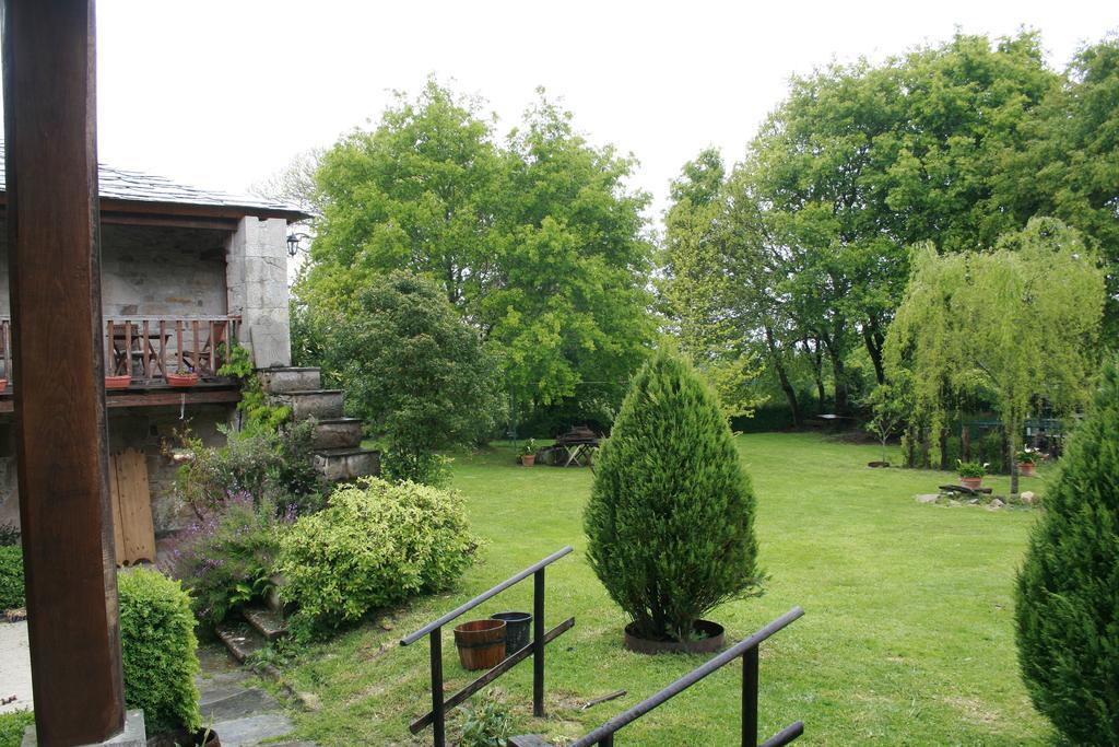 Gasthaus Rectoral De Goian Sarria Exterior foto